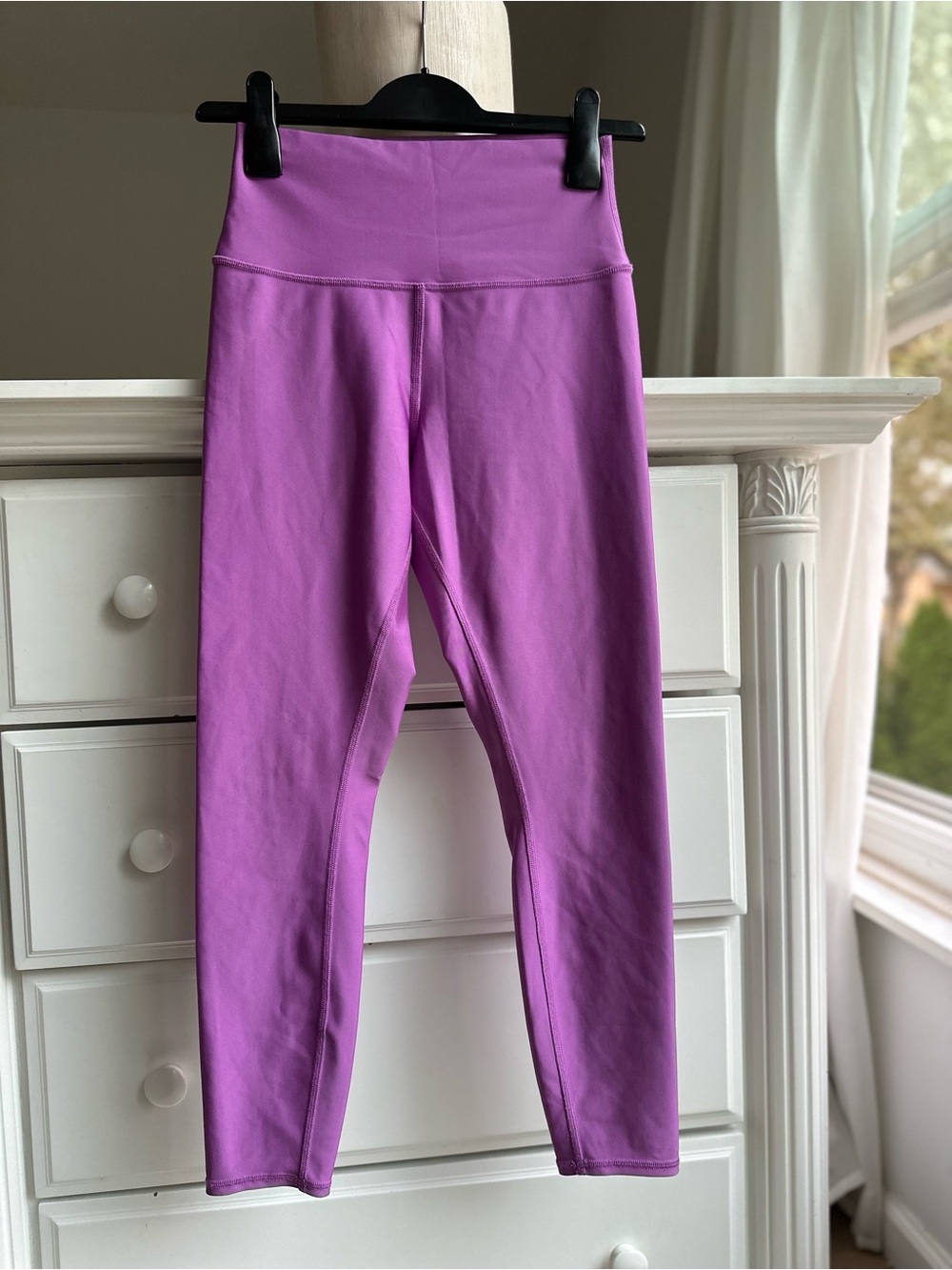 ALO YOGA High-Waist Performance Leggings Size M